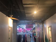 -唯品仓(东山锦轩·现代城店)