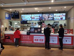 -肯德基(西影路店)