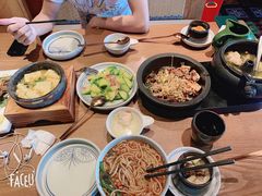 -云海肴·汽锅鸡·云南菜(天山百盛优客店)