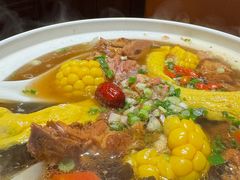 -江城小馆陕南妈妈菜·全球旅行餐厅(钟楼店)