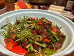 -老滇山寨•云南特色菜•地方菜•民族风情歌舞表演(金碧店)