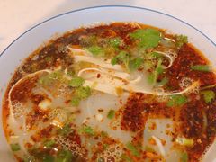 鸭汤米线-烤鸭肉夹馍鸭汤店