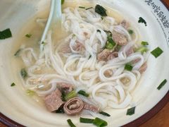 -老何家后安粉·糟粕醋海鲜火锅(三亚湾椰梦长廊店)