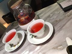 缤纷莓果茶-蜜桃花开·中西融合菜E&W(南长街店)