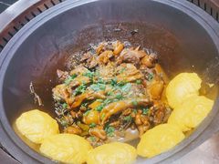 -锅老头海鲜铁锅炖