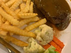 -J Daeng Seafood