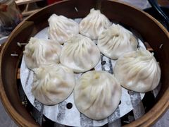 -莱莱小笼·乔艾