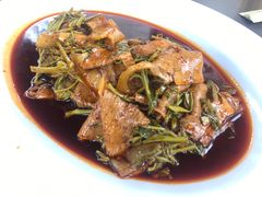 香椿拌白肉-月圆霖特色农家乐