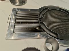 -山野的朋友露营炭火烤肉