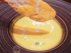 -杏荟旋转餐厅(广州爱群店)