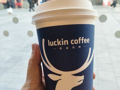 -瑞幸咖啡(江汉路大洋百货中山店)