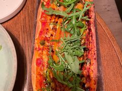 牛油果三文鱼披萨-夏朵餐厅(丁香店)