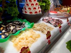 -四囍码头海鲜烧烤自助火锅(外滩南京东路悦荟广场店)