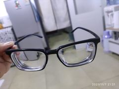 -翰佐蔡司小乐圆·依视路星趣控·暴龙眼镜折扣店