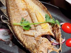 -潮界(LU·ONE凯德晶萃广场店)