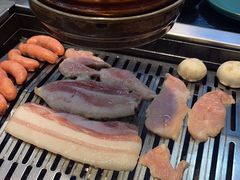 -臻牛烤肉
