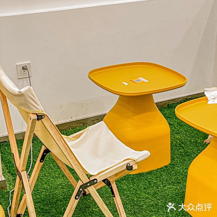 广州新店‼️‼️北京路这家咖啡店也太好拍了吧🥤🥤🥤