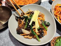 -草家酱蟹炭火烤肉店(珲春南路二店)