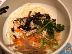 -云海肴·汽锅鸡·云南代表菜(天山百盛优客店)