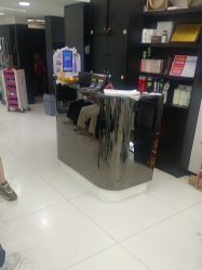 -乾健·烫染·接发SALON