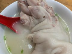 -雷祖芳老妈蹄花店