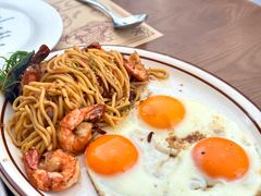 -Mark&Mars Restaurant