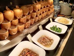 -大中华希尔顿酒店-念自助餐·嗨啤·小龙虾
