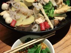 -万记麻辣烫国展总店