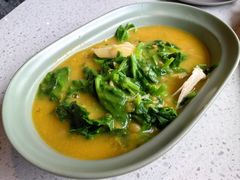 豌豆黄浸豌豆尖-半山腰·云南菜(侨福芳草地店)