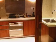 -三亚湾海居铂尔曼度假酒店