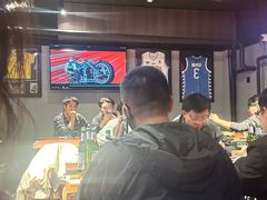 -京狮炙燥·精酿烧烤(首经贸店)