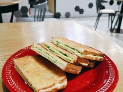 -HELLO 27 意面·沙拉·帕尼尼