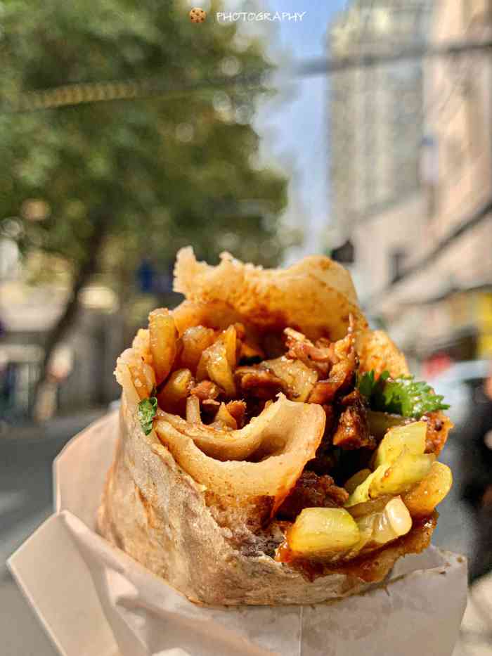 老字号酱鸭卷饼王-"大学的时候基友带我吃的 那时候店还在六渡.