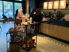 -星巴克臻选(莘庄仲盛店)