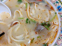 红烧牛肉刀削面-金杨拉面王小吃面馆·牛三宝面·红烧牛肉粉
