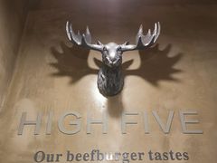 -HIGH FIVE哈福手工汉堡(桂林路店)