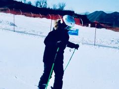 -荣盛康旅野三坡滑雪场