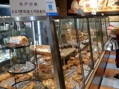 面包甜点陈列柜-苹果花园(桂林路店)