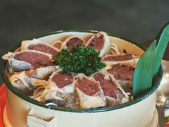 -Chom Cafe and Restaurant