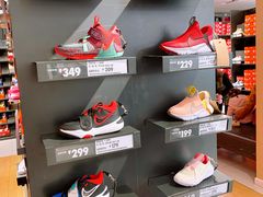 -NIKE北京赛特换季优惠店