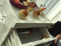 -行者书屋大堂吧 ·下午茶(南京圣和府邸酒店)