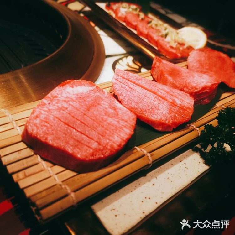 【晓君来了】打开宝箱都是肉！！！！