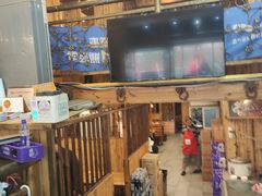 -老东镇啤酒屋海鲜加工·蒸汽海鲜·海鲜烧烤(台东店)