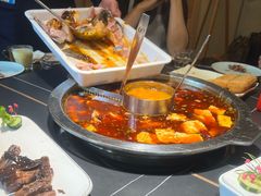 -味当家鱼头火锅.•甲鱼料理(金沙店)