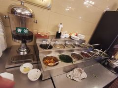 -山城年华老火锅(玉林店)