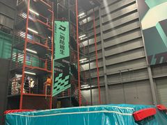 -极限PLAY运动娱乐新世界·团建派对潮玩休闲馆·室内蹦极高空游乐园