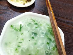 -舒小笼松针小笼包