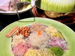 -得意咚瓜·顺德鱼生·冬瓜火锅(深圳首店)