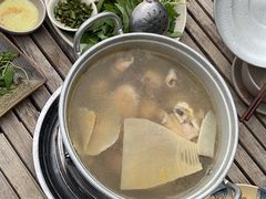 -Cau Go Vietnamese Cuisine