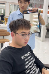 -尤司男士国潮理发馆